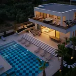 New! A 56, 98m2 Heated Pool&spa, Near Split Villa *