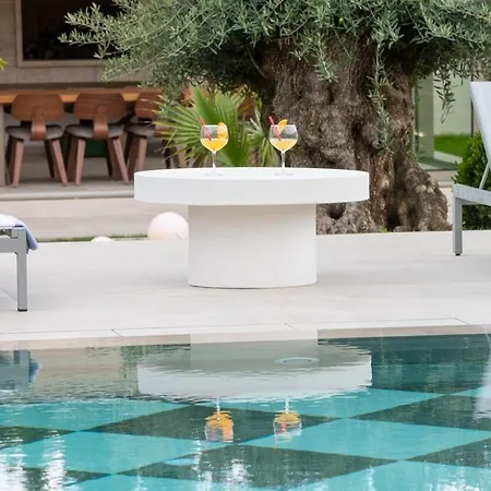 New! A 56, 98m2 Heated Pool&spa, Near Split Villa