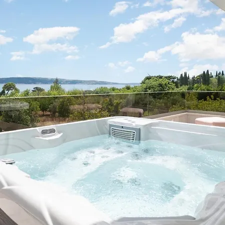 Villa New! A 56, 98m2 Heated Pool&spa, Near Split