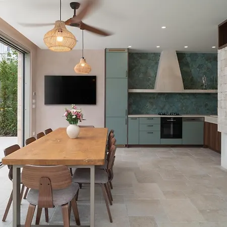 别墅 New! A 56, 98m2 Heated Pool&spa, Near Split