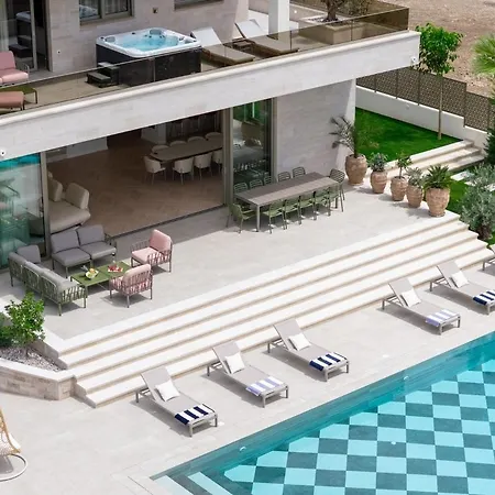 别墅 New! A 56, 98m2 Heated Pool&spa, Near Split