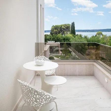 New! A 56, 98m2 Heated Pool&spa, Near Split * Kaštela