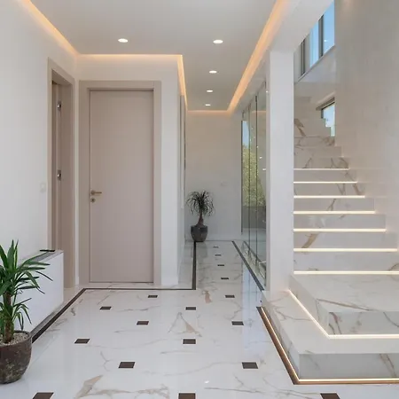 别墅 New! A 56, 98m2 Heated Pool&spa, Near Split Kaštela