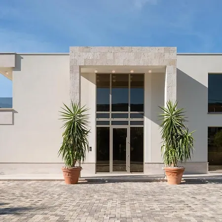 别墅 New! A 56, 98m2 Heated Pool&spa, Near Split *